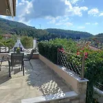 The Villea - 5 Bed House In