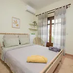 The Villea - 5 Bed House In Villa *