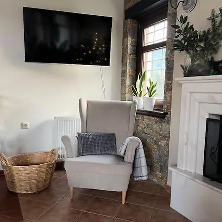 The Villea - 5 Bed House In Villa *