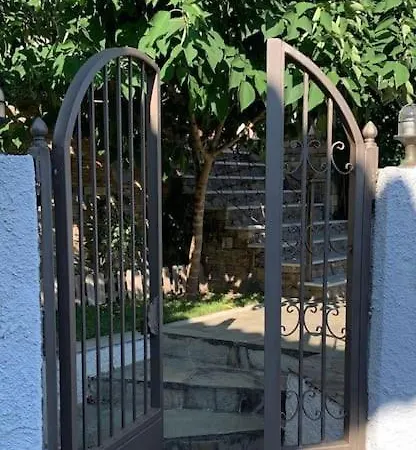 The Villea - 5 Bed House In * Alli Meria