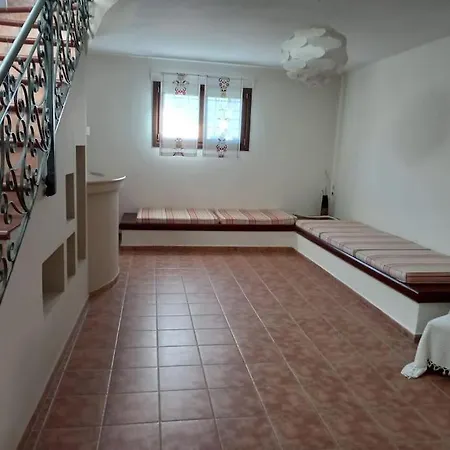 The Villea - 5 Bed House In Βίλα Alli Meria