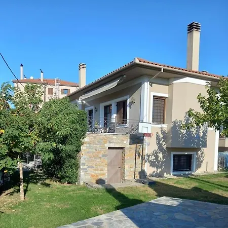 The Villea - 5 Bed House In וילה