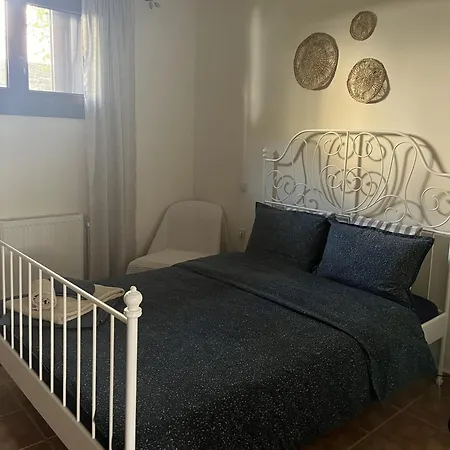 The Villea - 5 Bed House In *