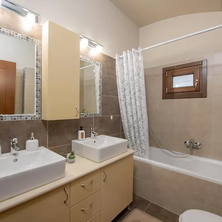 Villa The Villea - 5 Bed House In